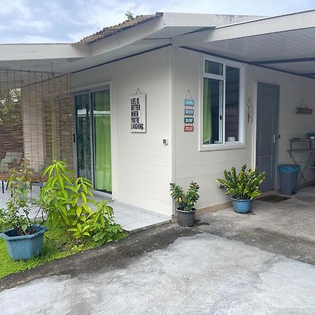 Tuatahi Beach Lodge 푸나우이아 외부 사진
